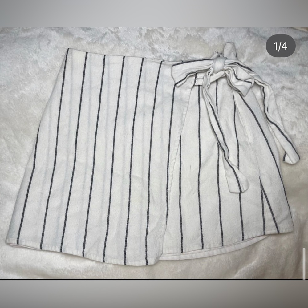 Forever 21 mini skirt. Side tie